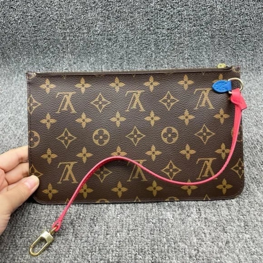 Authentic Louis Vuitton limited ed. Flamingo TOTEM GM pouch